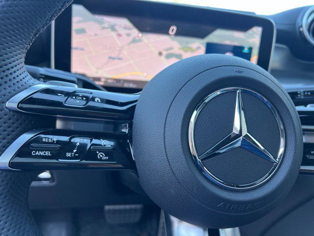 Used 2026 Mercedes-Benz GLC 300 4MATIC image 27