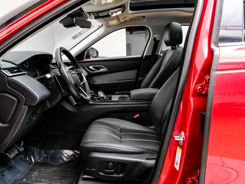 Used 2023 Land Rover Range Rover Velar R-Dynamic S image 4