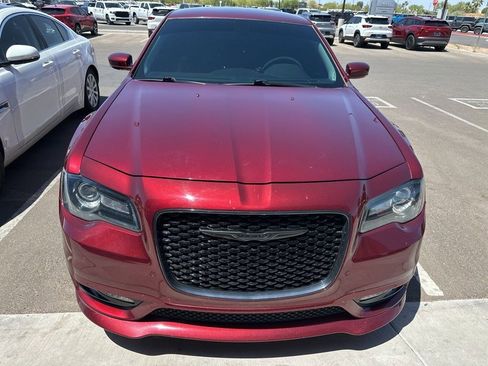 Used 2022 Chrysler 300 Touring L w/ Comfort Group RWD image 5