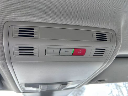 Used 2022 Volkswagen Taos S w/ IQ Drive S Package image 33