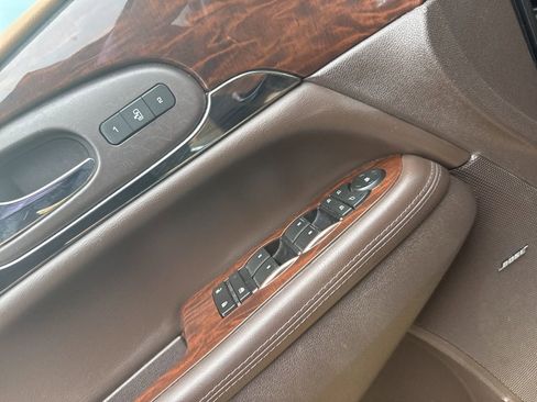 Used 2015 Buick Enclave Premium w/ Experience Buick Package FWD image 13