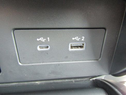 Used 2021 Nissan Titan PRO-4X w/ Pro-4x Convenience Package image 39