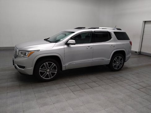 Used 2019 GMC Acadia Denali w/ Technology Package FWD image 2