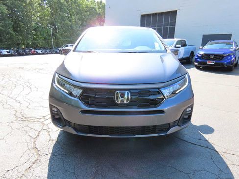 New 2026 Honda Odyssey Touring image 6