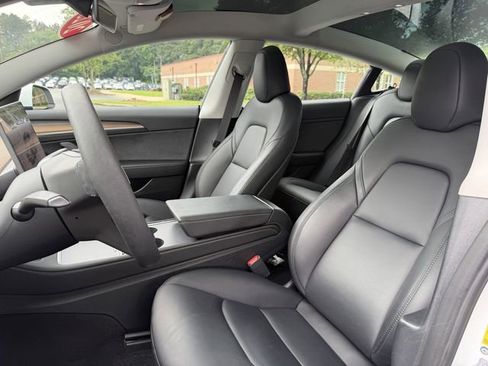 Used 2023 Tesla Model 3 Standard Range RWD image 5