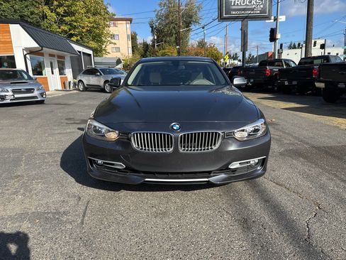 Used 2012 BMW 328i Sedan w/ Premium Pkg image 9