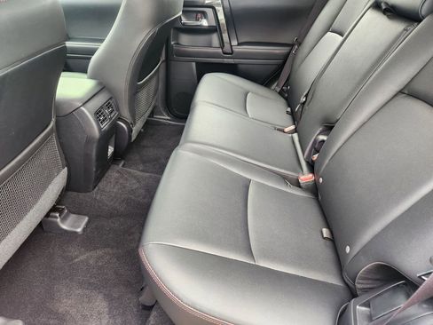 Used 2023 Toyota 4Runner TRD Off-Road Premium w/ Moonroof Package AWD/4WD image 29