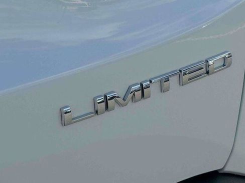 Certified 2023 Jeep Renegade Limited AWD/4WD image 11
