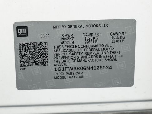 Used 2022 Chevrolet Bolt LT image 13