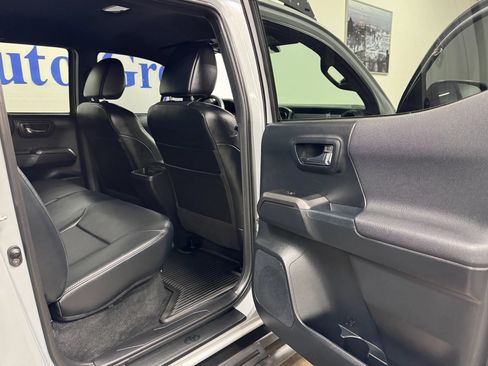 Used 2017 Toyota Tacoma TRD Pro AWD/4WD image 20