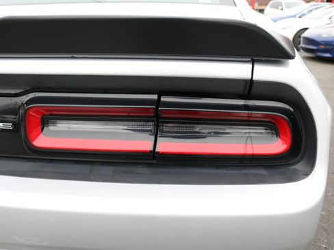 Used 2023 Dodge Challenger R/T image 10