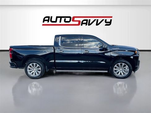 Used 2021 Chevrolet Silverado 1500 High Country w/ Technology Package image 8