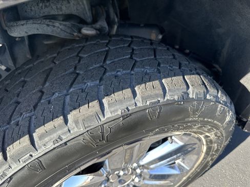 Used 2019 Ford F150 Lariat w/ Equipment Group 502A Luxury image 12