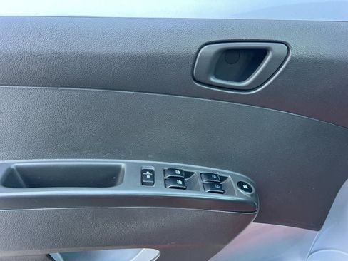 Used 2015 Chevrolet Spark LT image 13