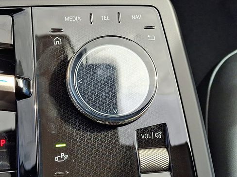 New 2026 BMW iX xDrive45 w/ Premium Package image 17