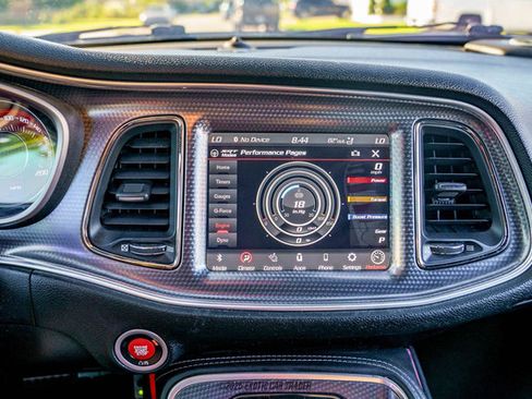 Used 2018 Dodge Challenger SRT Hellcat image 48