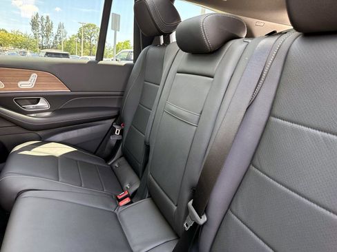 Certified 2025 Mercedes-Benz GLS 450 4MATIC image 13