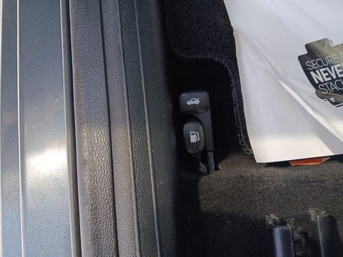 Used 2023 Kia Forte LXS image 18