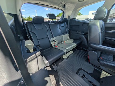 Used 2022 Kia Telluride SX w/ SX Prestige Package AWD/4WD image 12