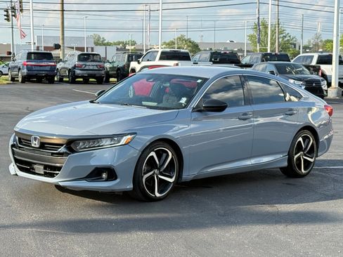 Used 2022 Honda Accord Sport image 7
