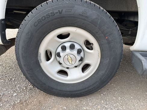 Used 2023 Chevrolet Express 3500 LS image 10