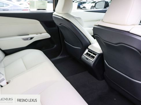 New 2026 Lexus ES 350e w/ Convenience Package FWD image 13