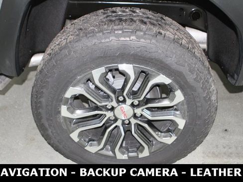 New 2026 GMC Canyon Denali image 5