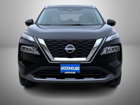 Used 2023 Nissan Rogue SL w/ SL Premium Package image 2