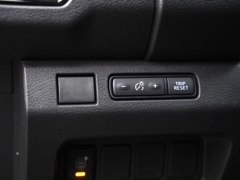 New 2026 Nissan Frontier SV image 9