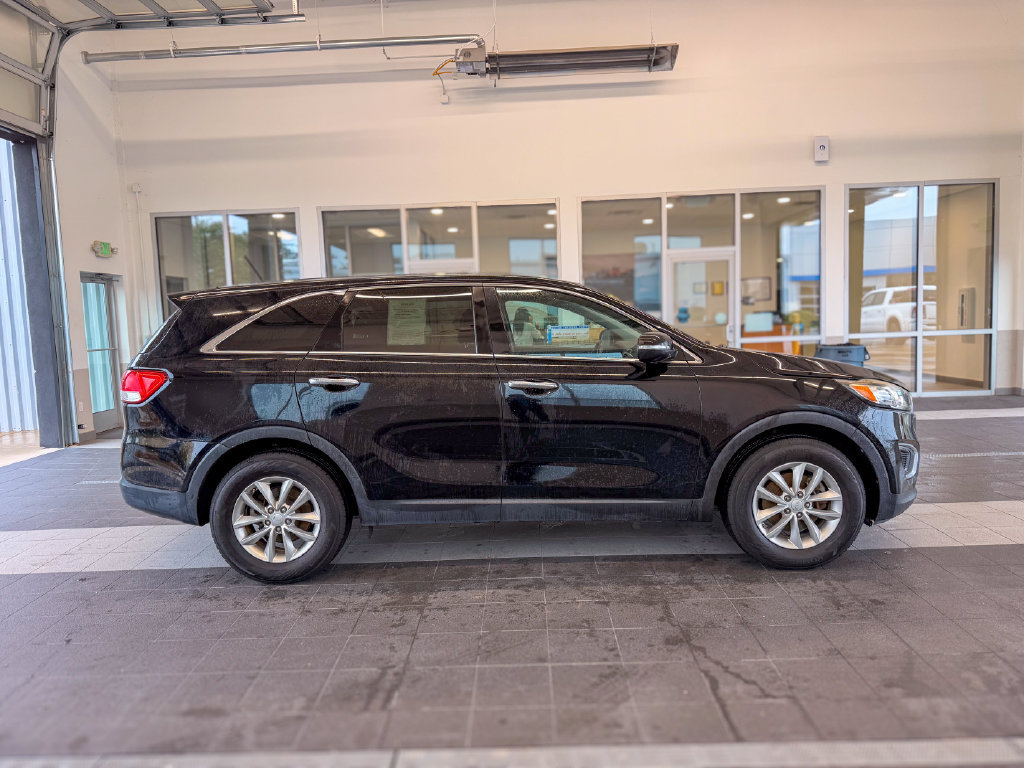 Used 2016 Kia Sorento L FWD image 8