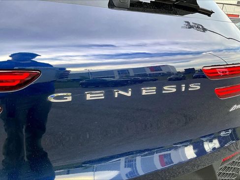 Used 2022 Genesis GV70 3.5T Sport w/ Sport Advanced Package AWD/4WD image 31