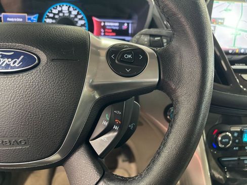 Used 2013 Ford C-MAX SEL image 25