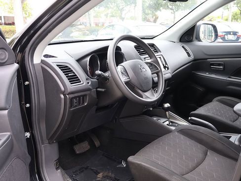 Used 2024 Mitsubishi Outlander Sport SE AWD/4WD image 23