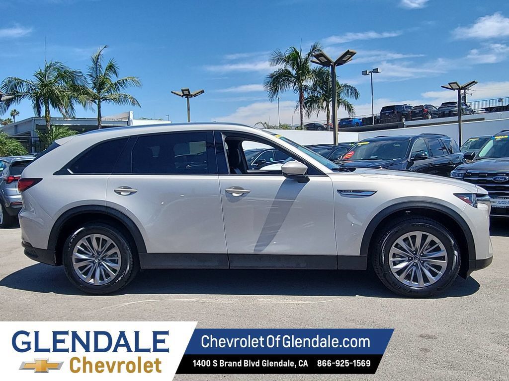 Used 2025 MAZDA CX-90 3.3 Turbo w/ Preferred Package AWD/4WD image 10