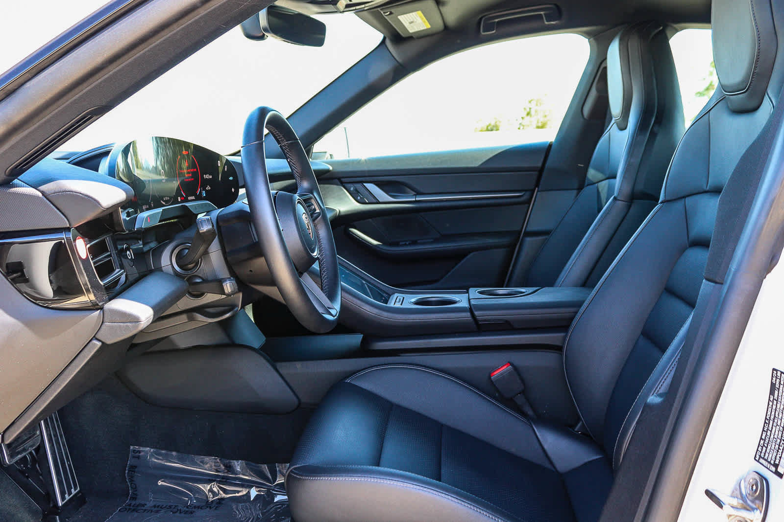Used 2025 Porsche Taycan RWD image 19