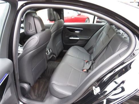 Used 2025 Mercedes-Benz C 300 4MATIC Sedan image 21