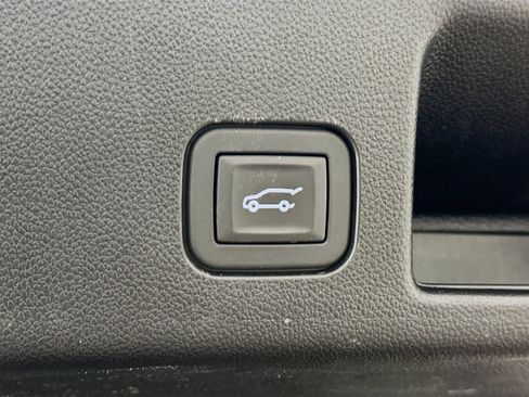 Used 2024 Chevrolet Equinox EV RS AWD/4WD image 32