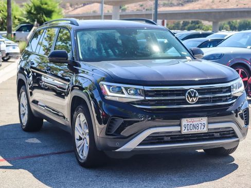 Used 2023 Volkswagen Atlas SE FWD image 3