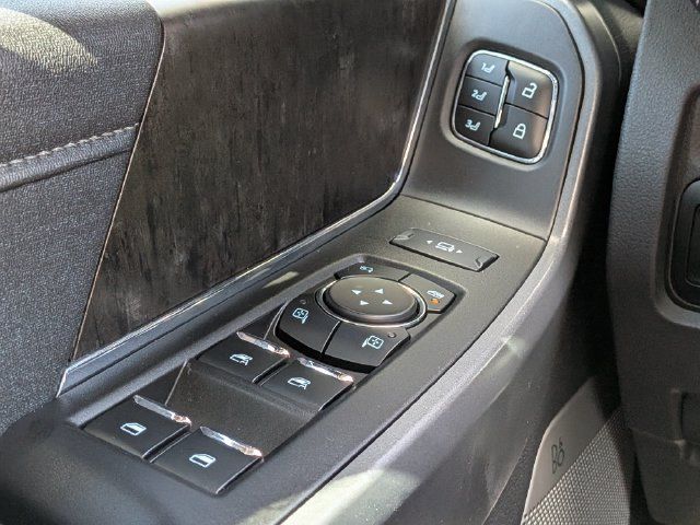 Used 2024 Ford F250 Lariat w/ Lariat Ultimate Package AWD/4WD image 32
