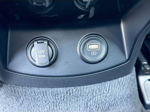 Used 2023 Kia Sorento S AWD/4WD image 33
