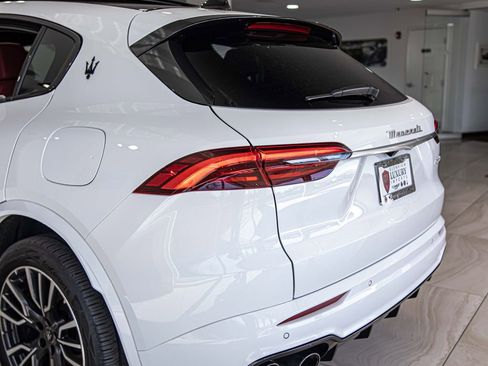 Used 2023 Maserati Grecale Modena AWD/4WD image 14