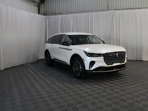 New 2026 Lincoln Nautilus Premier image 50