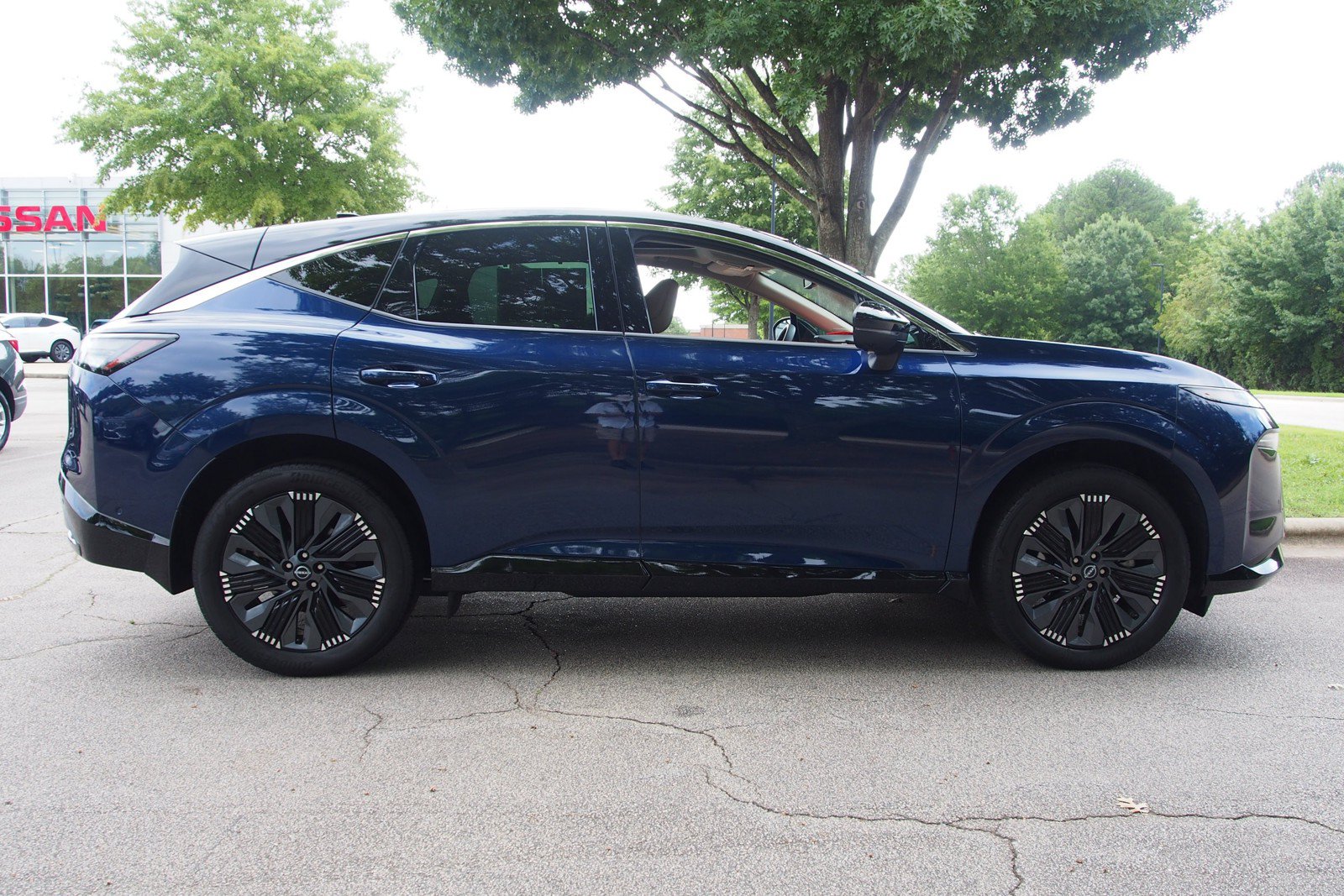 Used 2025 Nissan Murano Platinum w/ Cargo Package AWD/4WD image 8