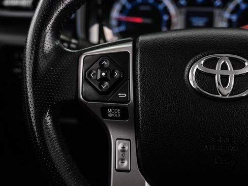 Used 2018 Toyota 4Runner SR5 image 15