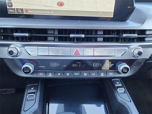 New 2025 Kia Telluride S image 22