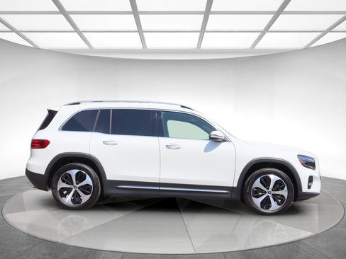 Used 2024 Mercedes-Benz GLB 250 image 5