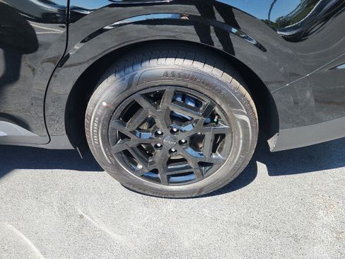 New 2026 Kia Carnival SX w/ SX Dark Edition Package FWD image 14