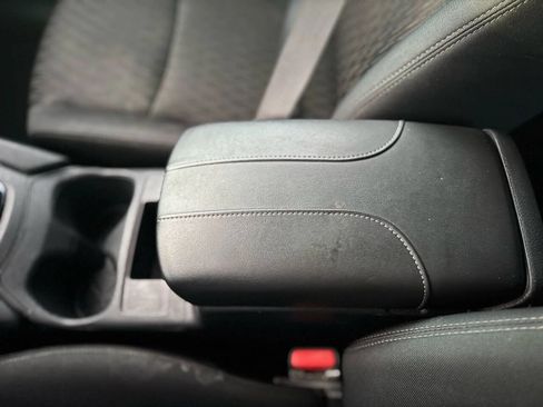 Used 2017 Nissan Rogue S image 23