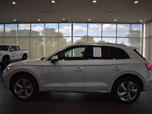 Used 2025 Audi Q5 2.0T Premium Plus w/ Premium Plus Package AWD/4WD image 4