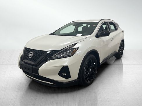 Used 2022 Nissan Murano SV w/ SV Midnight Edition Package image 2